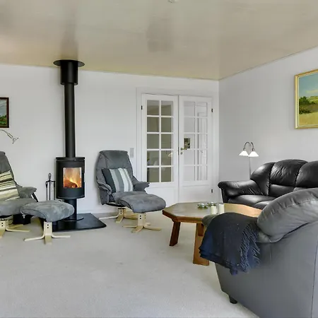 Holiday home Pet Friendly In J