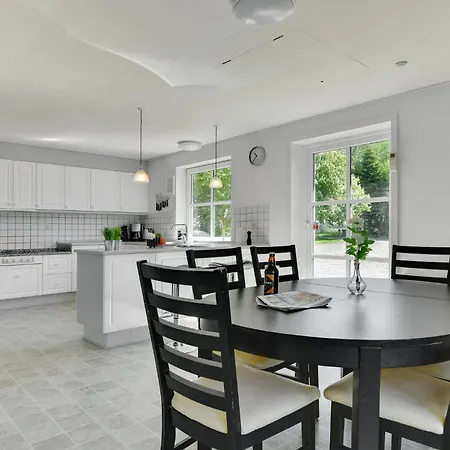 Holiday home Pet Friendly In J